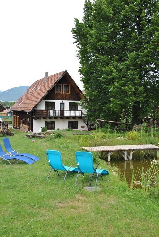 Gazdovsky Dvor "U Tlaciarov" Konuk evi Liptovský Trnovec Dış mekan fotoğraf